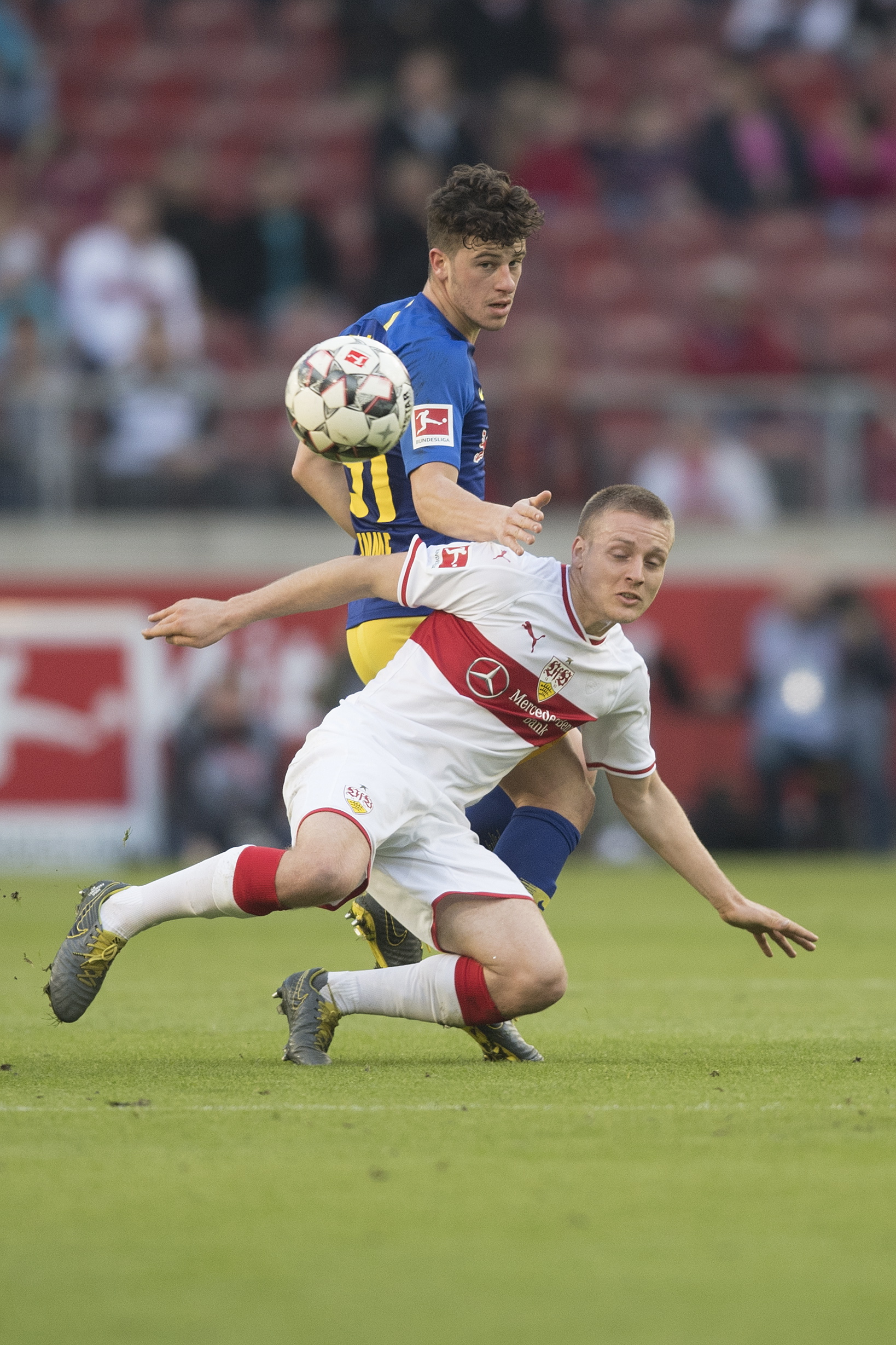 帮助宁波三年冲超，李霄鹏下岗再就业，教练团队薪资或高达千万（李霄鹏重返执教助宁波三年冲超，教练组薪酬或达千万级）